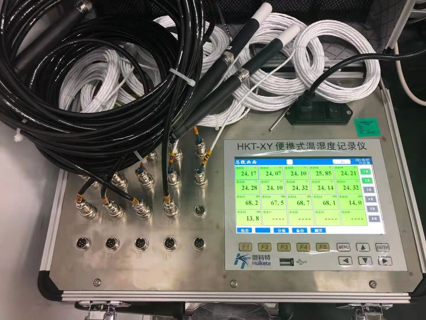 HKT-XY巡檢儀在恒溫恒濕箱的工作原理及計量特征